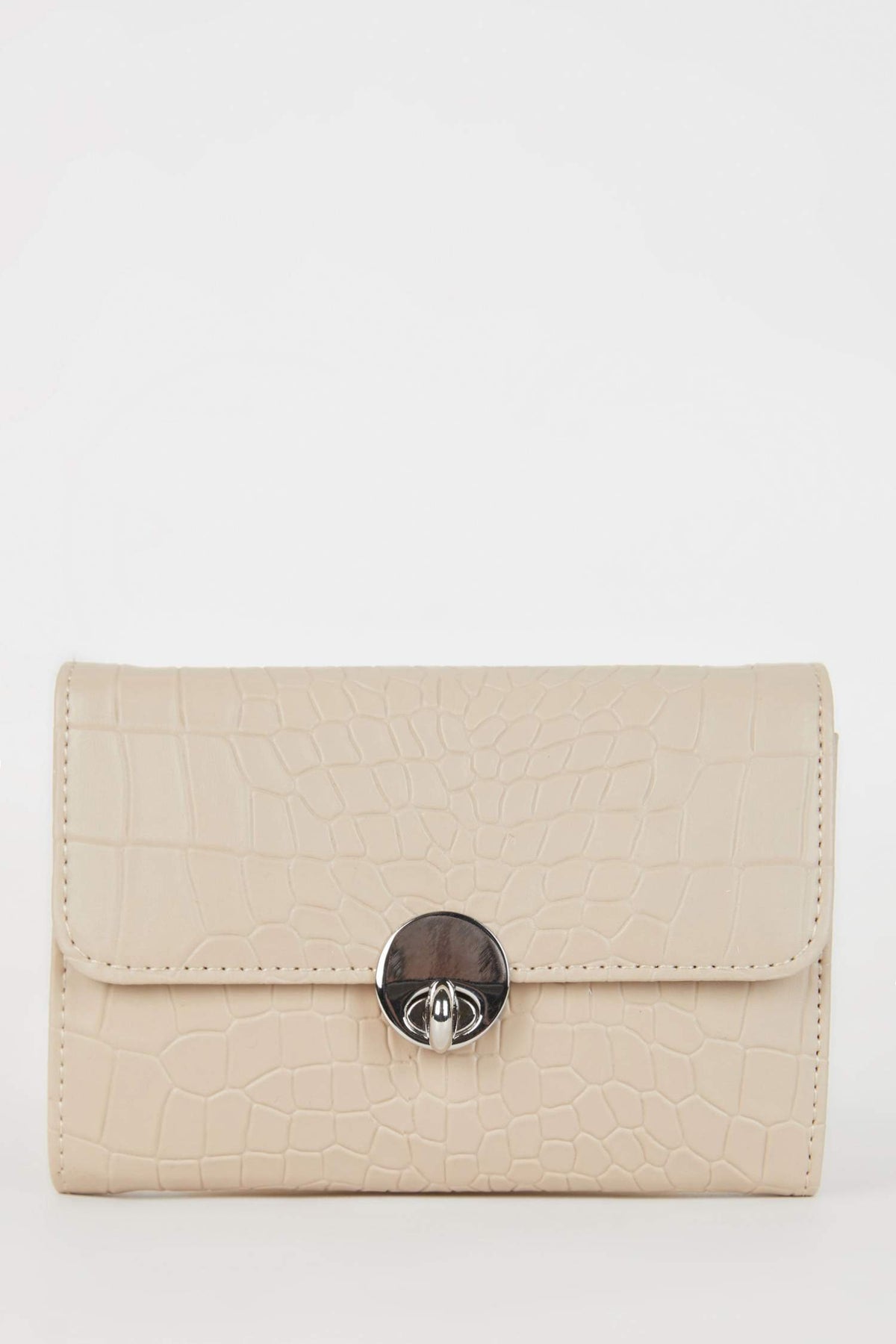 Krem Renk Bayan Cüzdan Kilit Detaylı